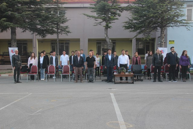 Gülnar Mesleki Teknik ve Anadolu Lisesinden 40 Öğrenci mezun oldu.