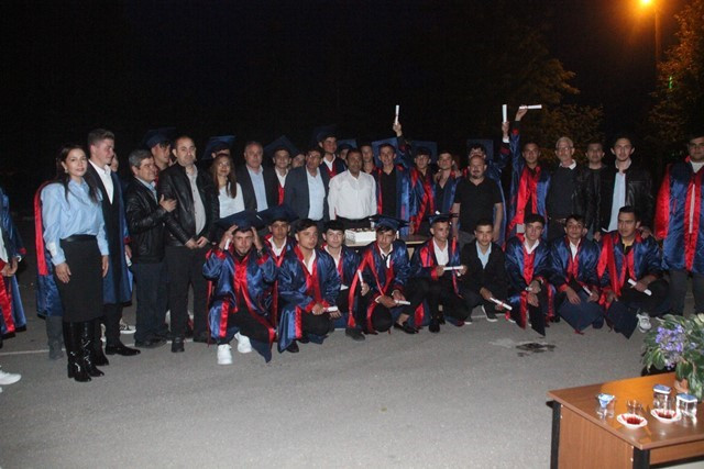 Gülnar Mesleki Teknik ve Anadolu Lisesinden 40 Öğrenci mezun oldu.