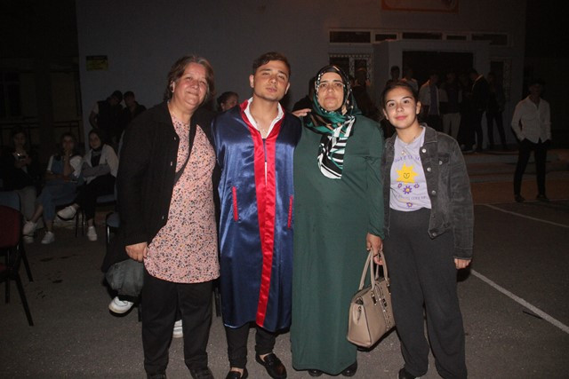 Gülnar Mesleki Teknik ve Anadolu Lisesinden 40 Öğrenci mezun oldu.