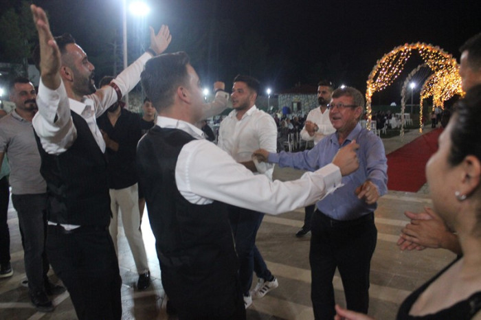 Yılmaz Ailesine Mutluluklar Dileriz