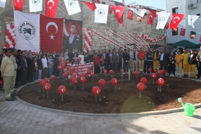 100.Yıla Özel 100 Çınar Fidanı Dikildi