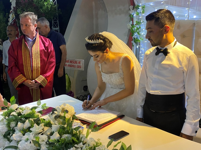 Pınar &Musa Çiftine Mutluluklar Dileriz