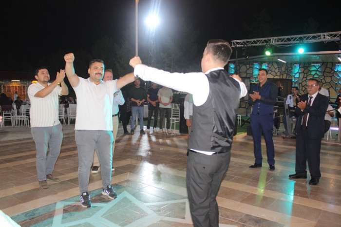 Yılmaz Ailesine Mutluluklar Dileriz
