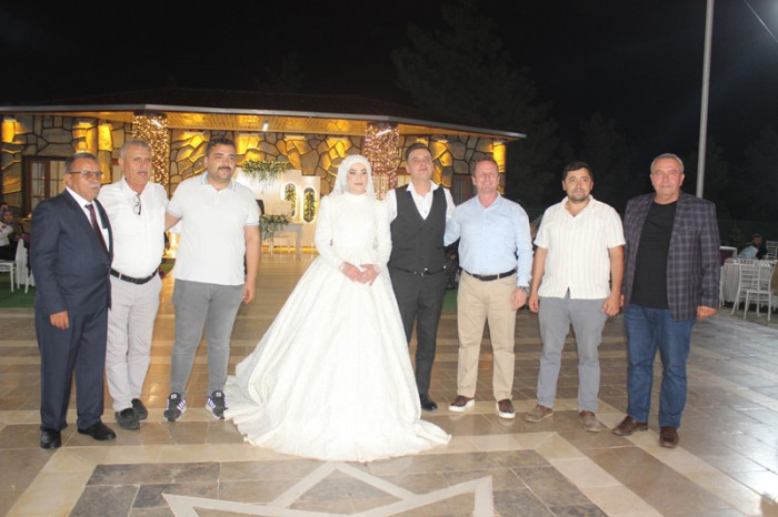 Yılmaz Ailesine Mutluluklar Dileriz