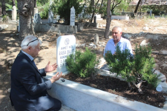 Mollaömerli Mahallesi'nde Bayram Geleneği Yaşatılıyor