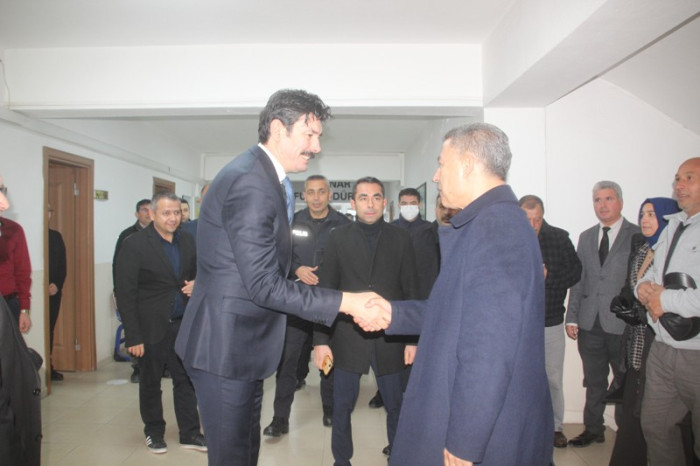 AK Parti MKYK Üyesi Mustafa Sever, Gülnar’da Mahalle Muhtarları ve sanayicilerle bir araya geldi