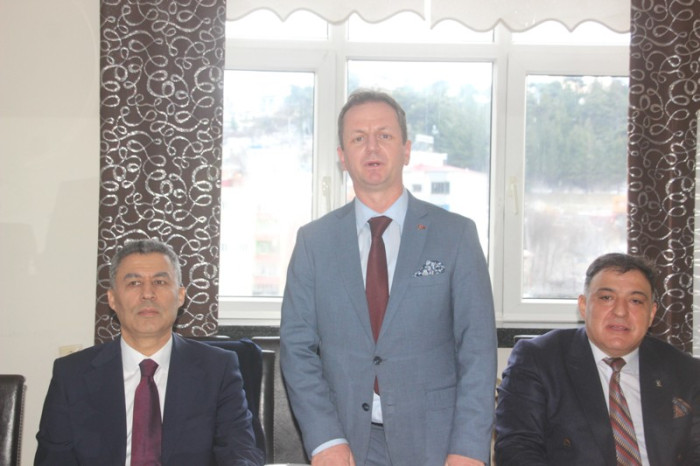 AK Parti MKYK Üyesi Mustafa Sever, Gülnar’da Mahalle Muhtarları ve sanayicilerle bir araya geldi