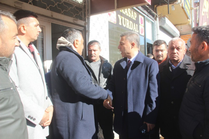 AK Parti MKYK Üyesi Mustafa Sever, Gülnar’da Mahalle Muhtarları ve sanayicilerle bir araya geldi