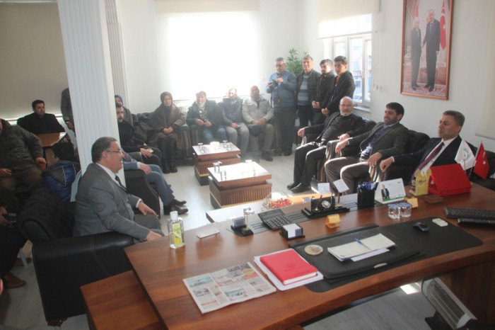 AK Parti MKYK Üyesi Mustafa Sever, Gülnar’da Mahalle Muhtarları ve sanayicilerle bir araya geldi