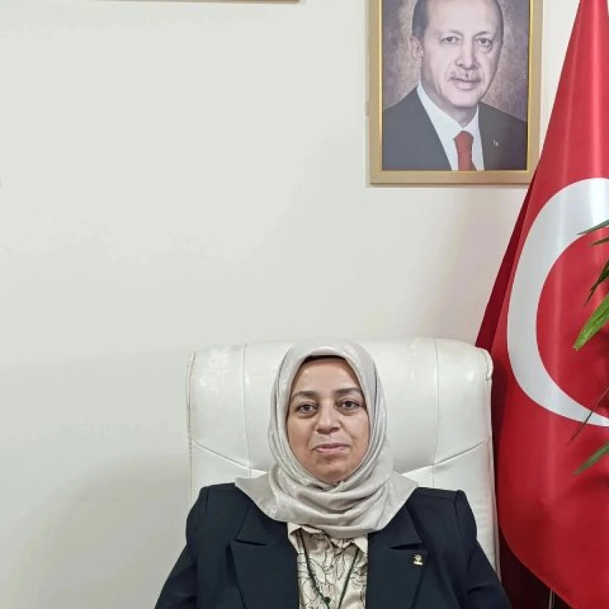AK Parti Gülnar Kadın Kolları Başkanı Hatice Önge Kafes’ten Kurban Bayramı Mesajı