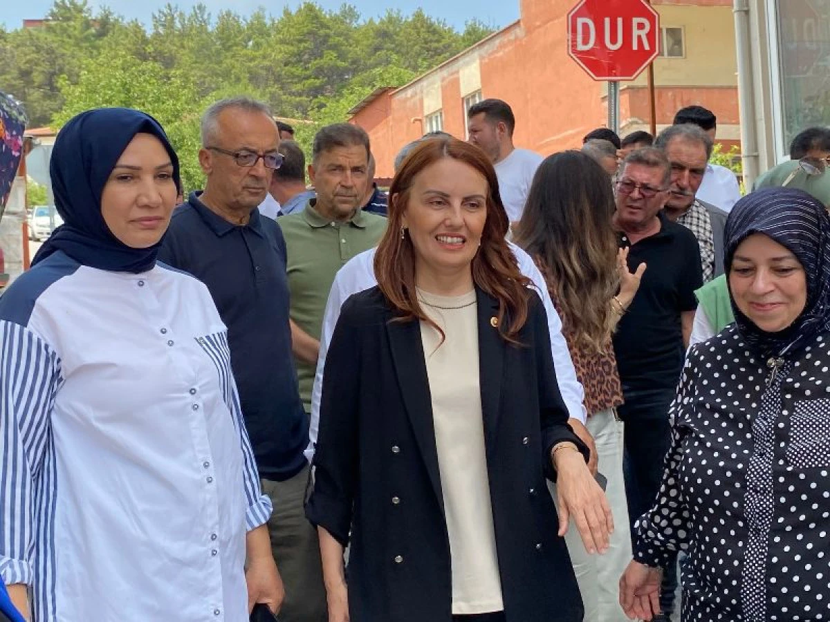 Ak Parti Mersin Milletvekili Havva Sibel Söylemez Gülnar ilçesinde vatandaşlarla bir araya geldi