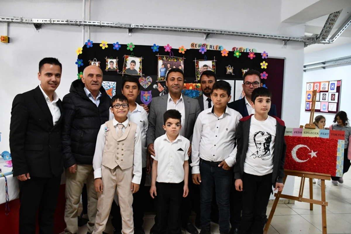 Atatürk İlk ve Ortaokulu'nda Anlamlı Etkinlik: Empati Yürüyüşü Duygulandırdı