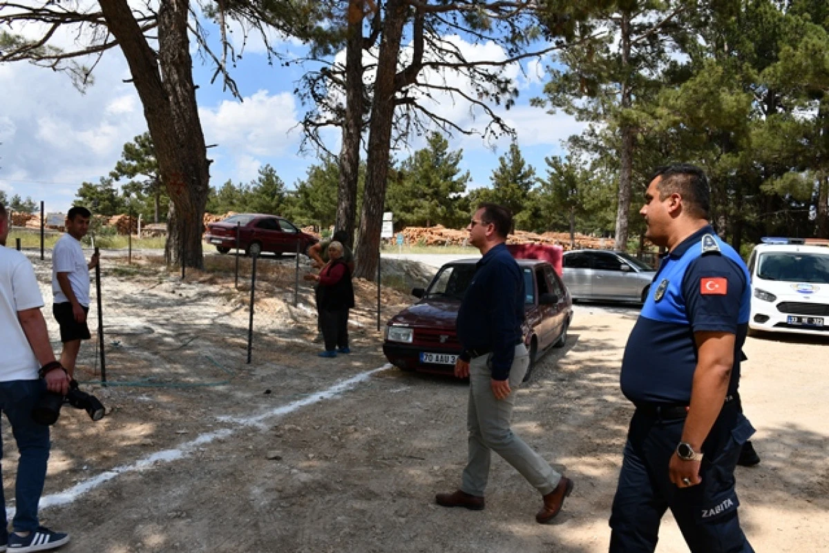 Başkan Fatih Önge Kurban Satış Yerinde İncelemelerde Bulundu