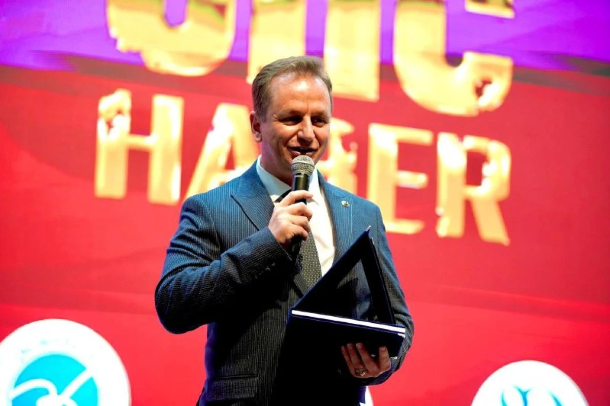 Başkan Fatih &Ouml;nge&rsquo;ye Uluslararası Konferansta &ldquo;Teşekk&uuml;r Plaketi&rdquo;