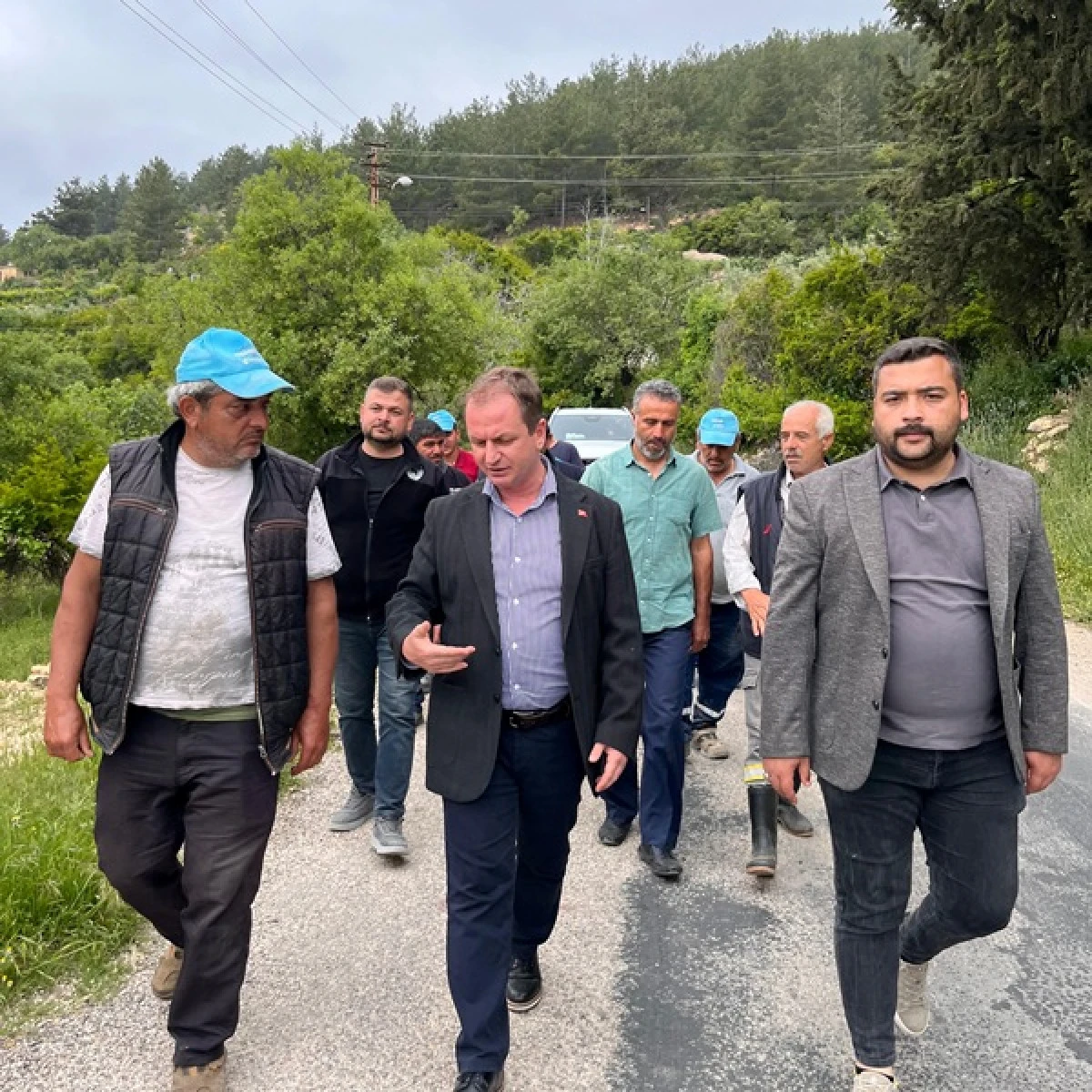 Başkan &Ouml;nge ve İl&ccedil;e Başkanı Cerit Emirhacı&rsquo;da