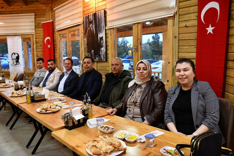 Başkan Önge'den Emniyet Mensuplarına Polis Haftası Yemeği