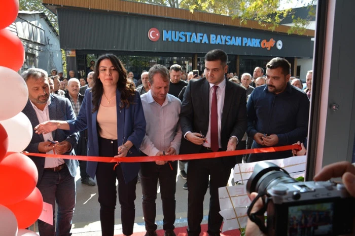 Gülnar'da Büşra Eczanesi Dualarla Açıldı