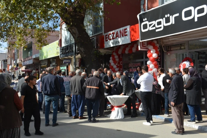 Gülnar'da Büşra Eczanesi Dualarla Açıldı