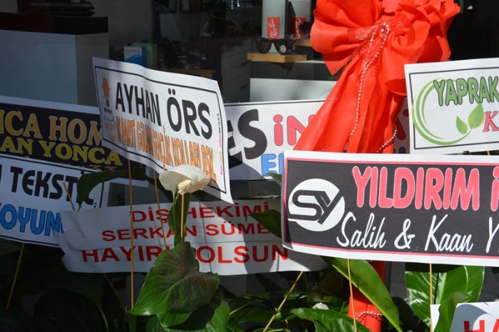 Gülnar'da Büşra Eczanesi Dualarla Açıldı