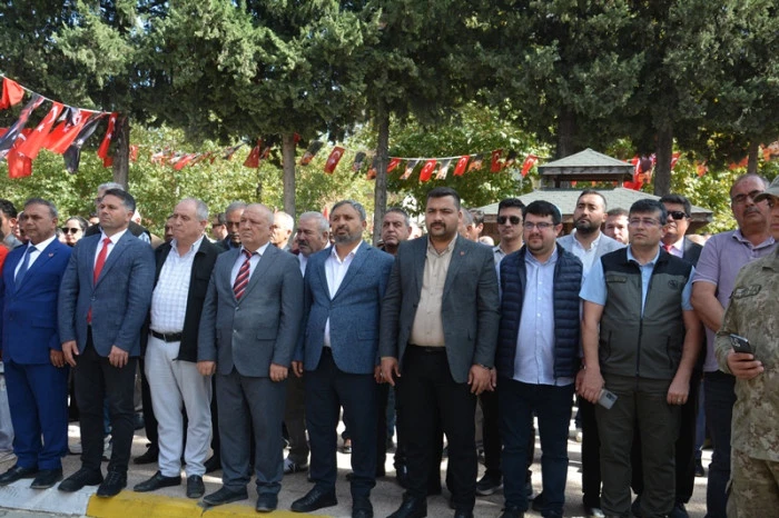 Çelenk Koyma Töreni Gerçekleşti