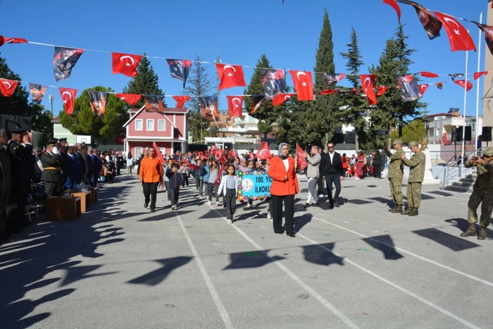 29 Ekim Cumhuriyet Bayramı Coşkuyla Kutlandı