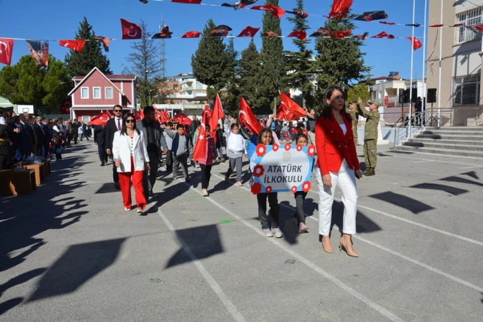 29 Ekim Cumhuriyet Bayramı Coşkuyla Kutlandı