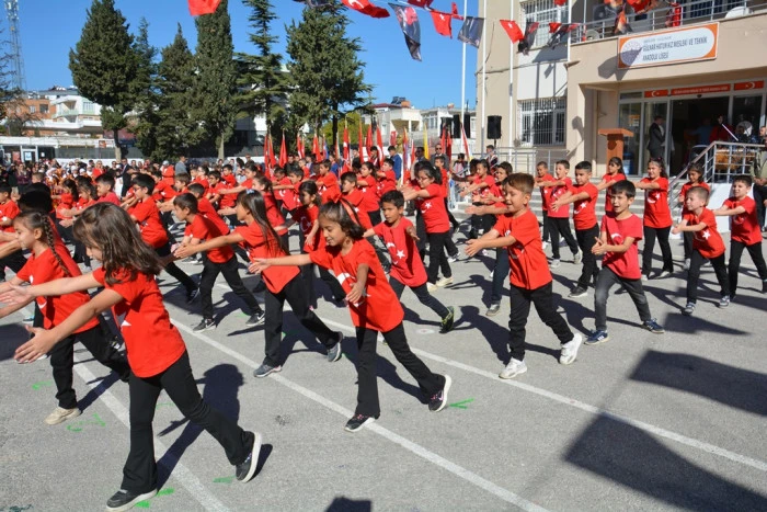 29 Ekim Cumhuriyet Bayramı Coşkuyla Kutlandı