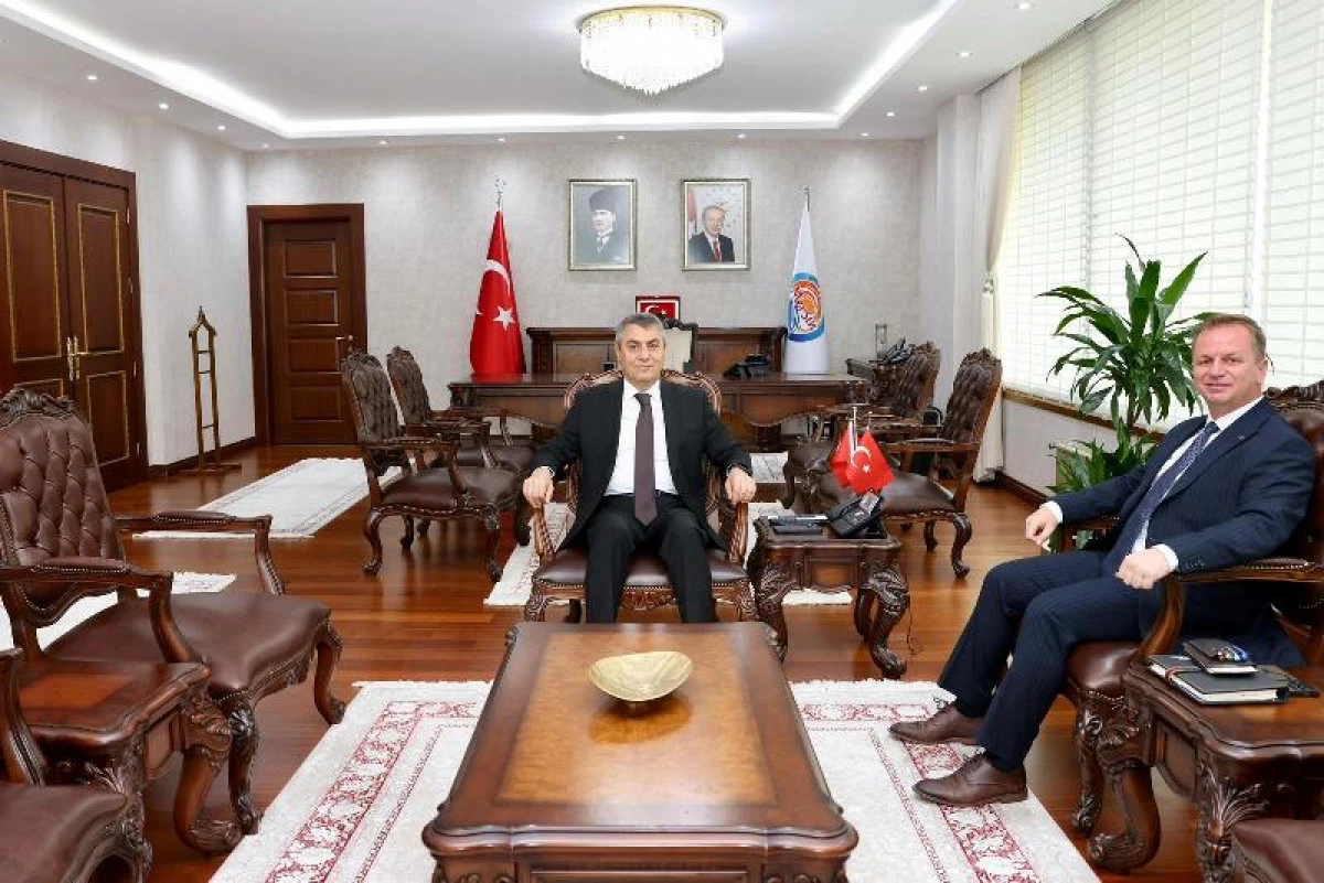 Gülnar Belediye Başkanı Fatih Önge Mersin Valisi Atilla Toros’u ziyaret etti