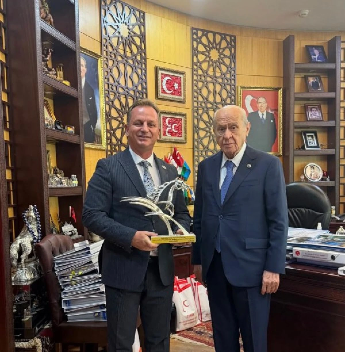 G&uuml;lnar Belediye Başkanı Fatih &Ouml;nge, MHP Lideri Devlet Bah&ccedil;eli&rsquo;yi Ziyaret Etti