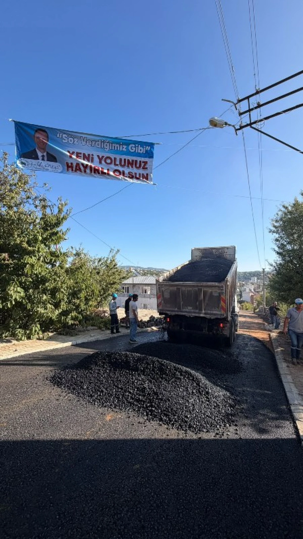 G&uuml;lnar Belediyesi Alt Yapısı Biten Sokakları Sıcak Asfaltla Buluşturuyor