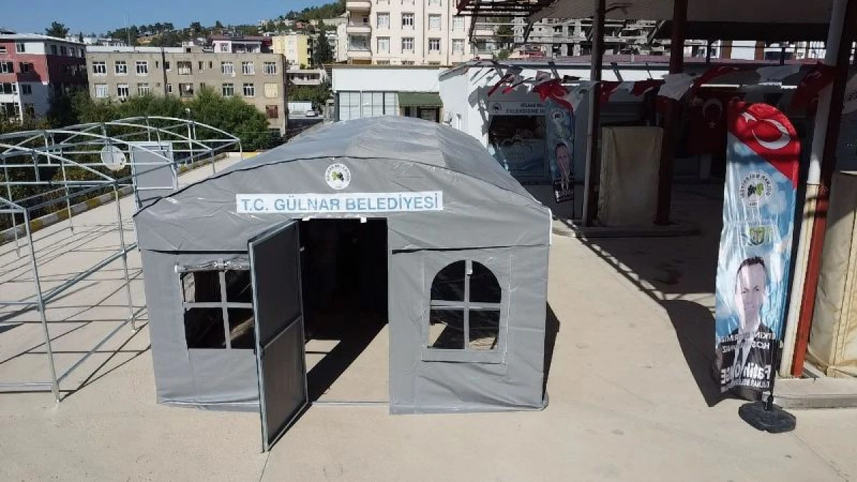 Gülnar Belediyesi'nden Bir İlk: Her Mahalleye Taziye Çadırı Projesi Hayata Geçti