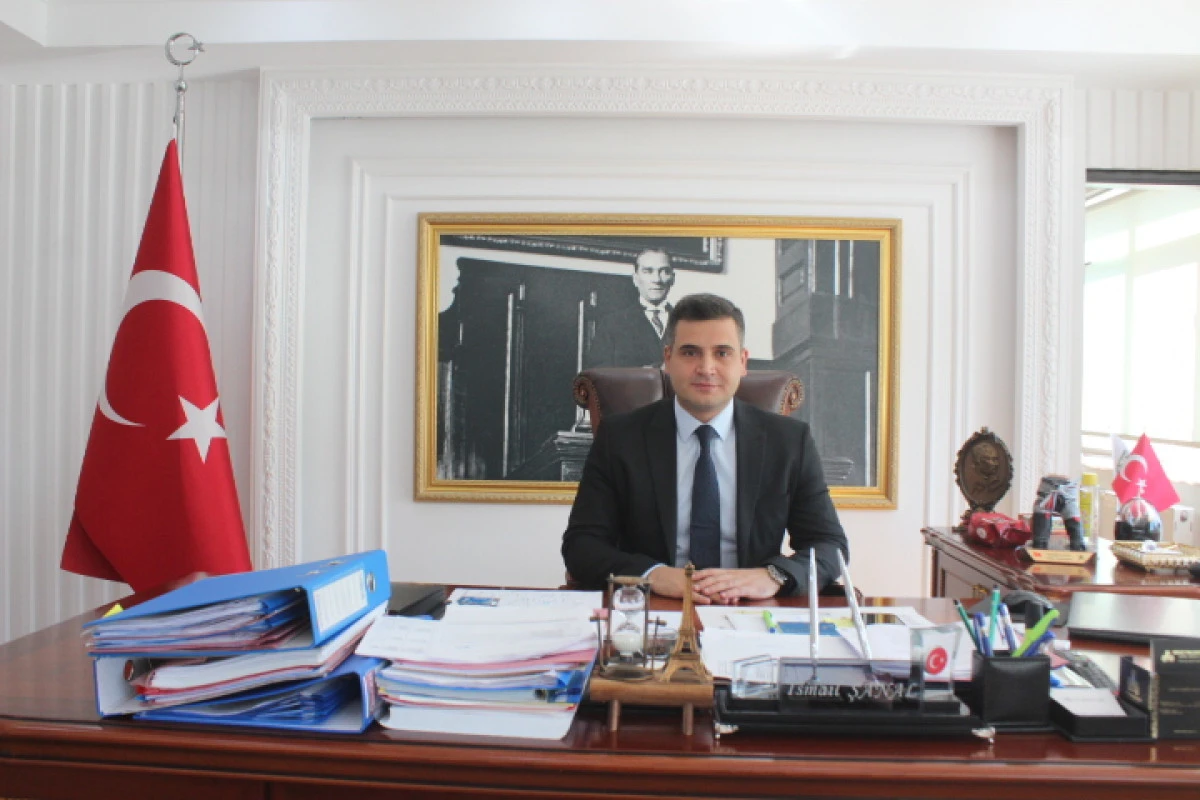 G&uuml;lnar Kaymakamı İsmail Şanal, 19 Mayıs Atat&uuml;rk&rsquo;&uuml; Anma, Gen&ccedil;lik ve Spor Bayramı dolayısıyla bir kutlama mesajı yayımladı