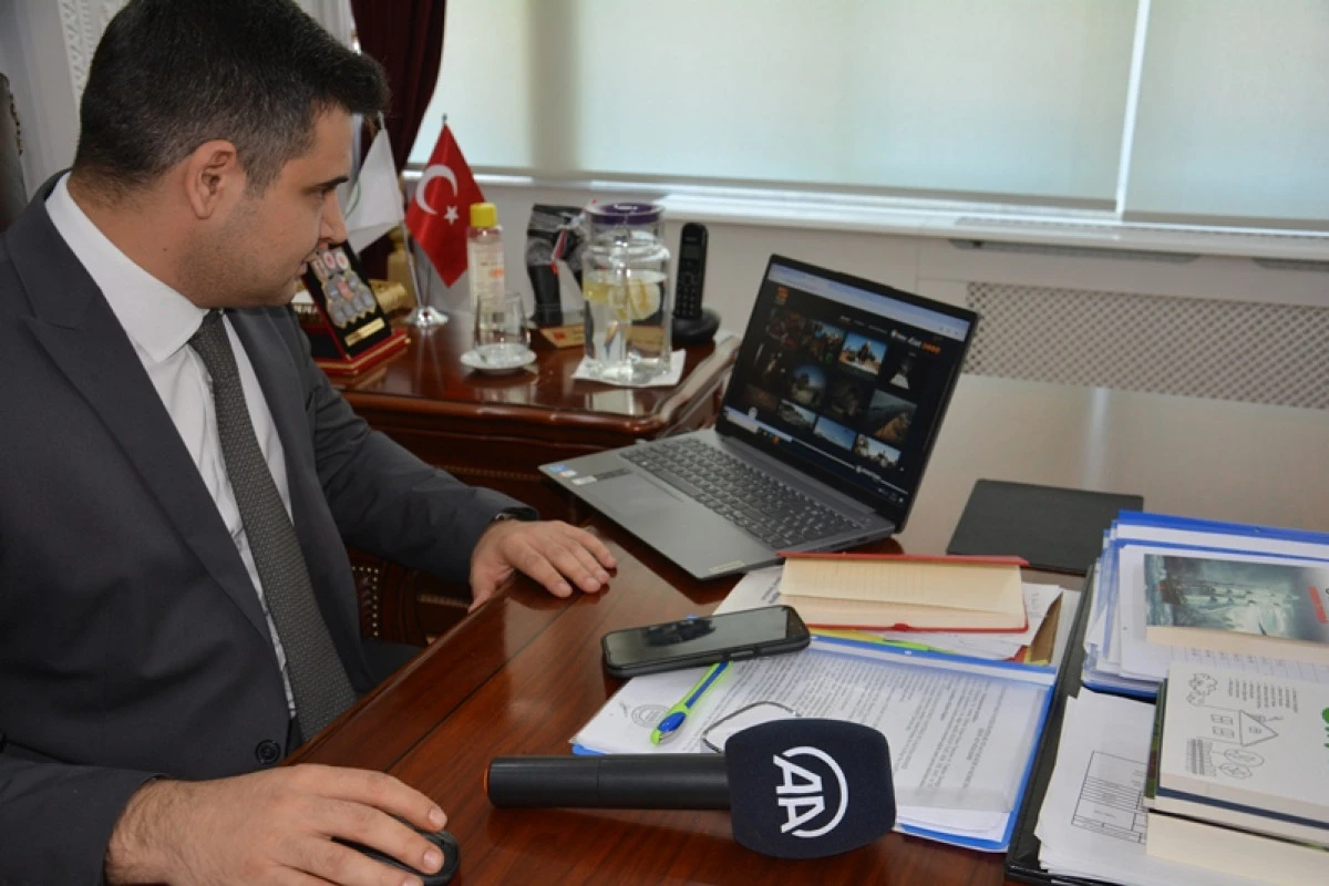 G&uuml;lnar Kaymakamı İsmail Şanal, AA "Yılın Kareleri" Oylamasına Katıldı