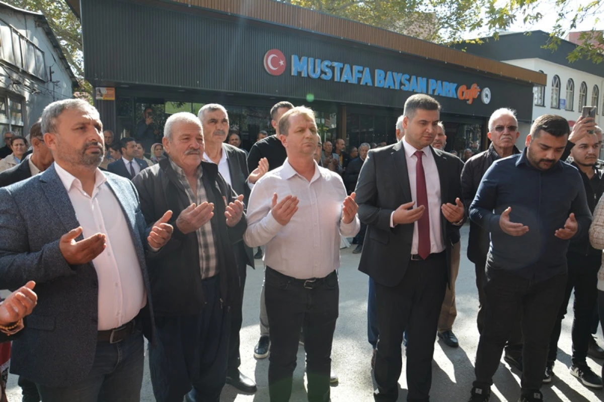 Gülnar'da Büşra Eczanesi Dualarla Açıldı