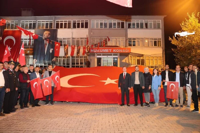 Gülnar’da Fener Alayı Yürüyüşü Coşkusu