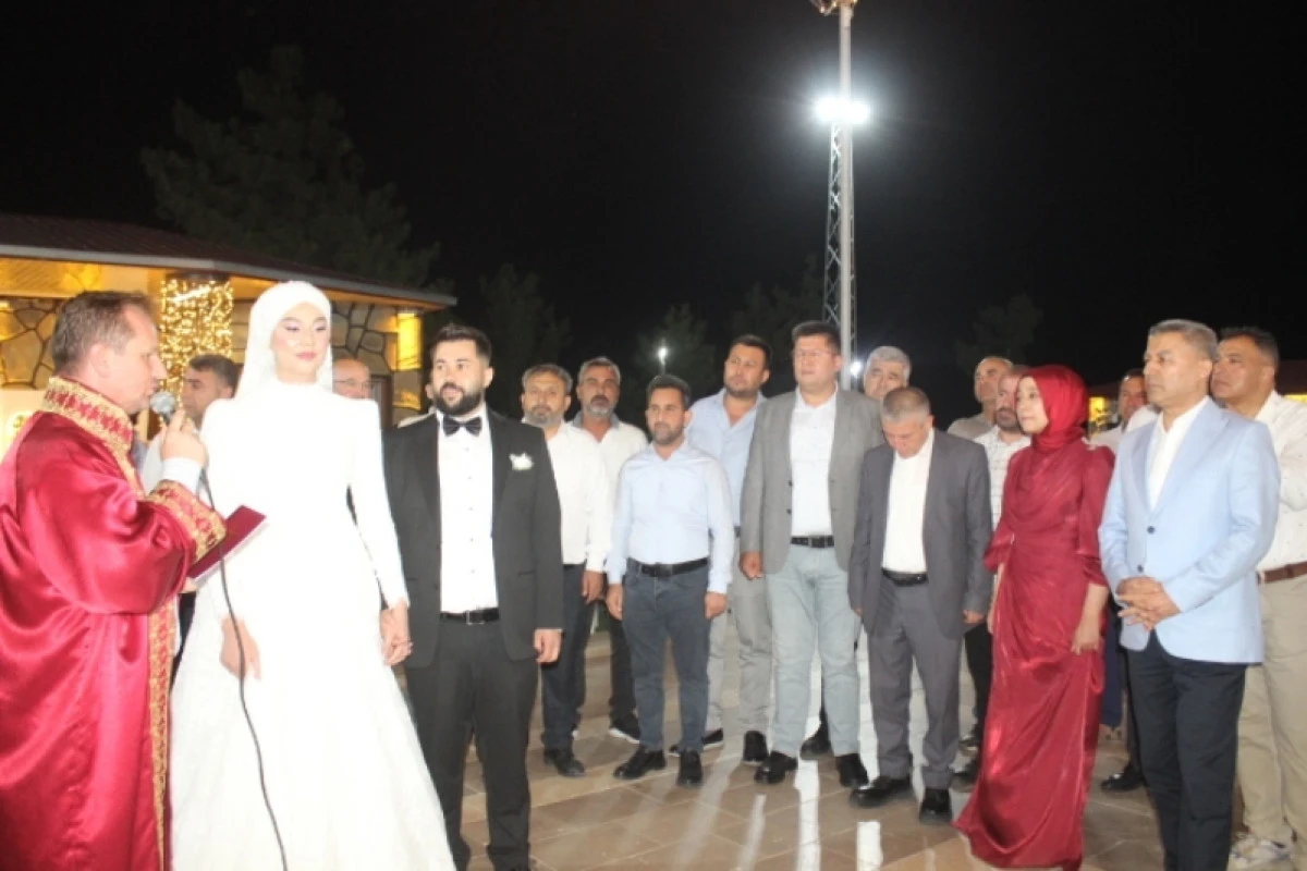 Gülnar’da Unutulmaz Düğün: Seda ve Mehmet Dünya evine Girdi
