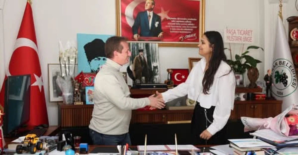 G&uuml;lnar&rsquo;dan Gen&ccedil;liğe Altın Dokunuş