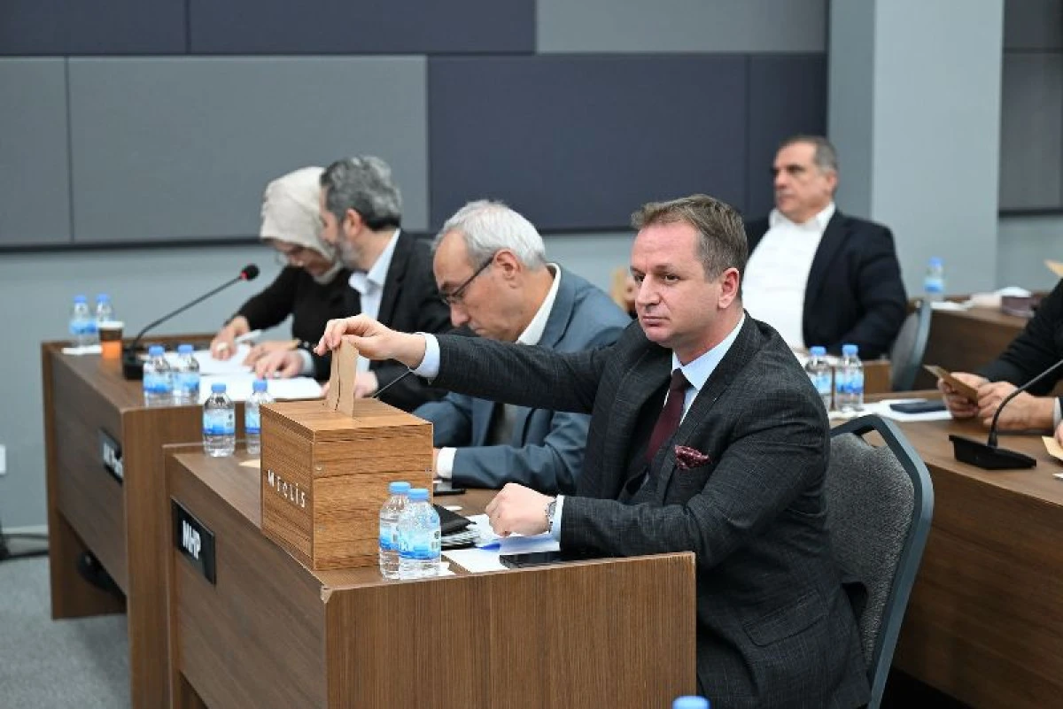 G&uuml;lnar&rsquo;ın Talepleri Mersin B&uuml;y&uuml;kşehir Meclisi&rsquo;nde: "Ayg&ouml;rmez Yolu İ&ccedil;in G&uuml;&ccedil; Birliği"