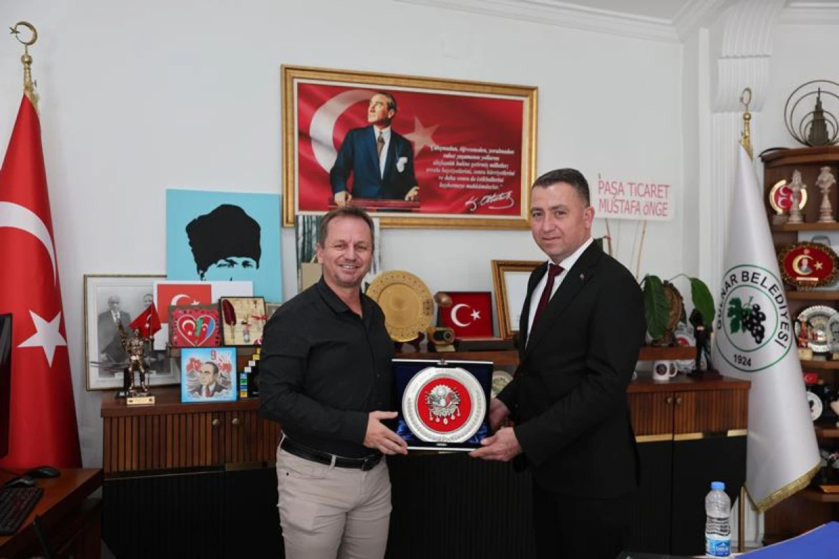 T&uuml;rk Sağlık-Sen&rsquo;den Başkan Fatih &Ouml;nge&rsquo;ye Ziyaret