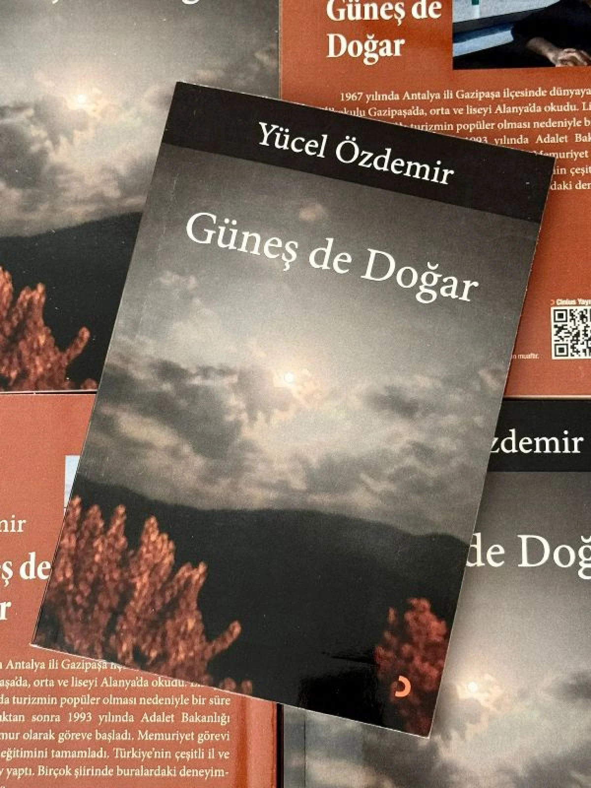 Yücel Özdemir'in ilk şiir kitabı 